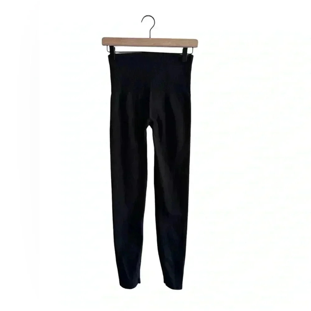 SPANX Takes Off Seamless High Rise Leggings Size XL